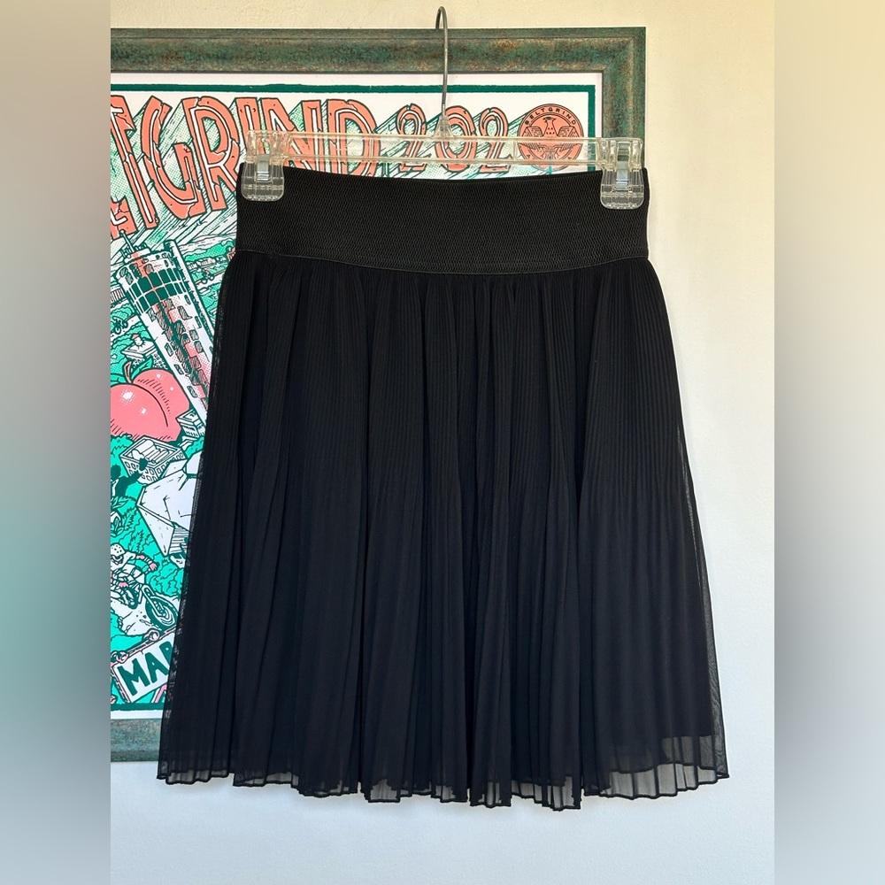 Mango Black Pleated Elastic Waistband Chiffon Mini Skirt Women’s Size Small 4